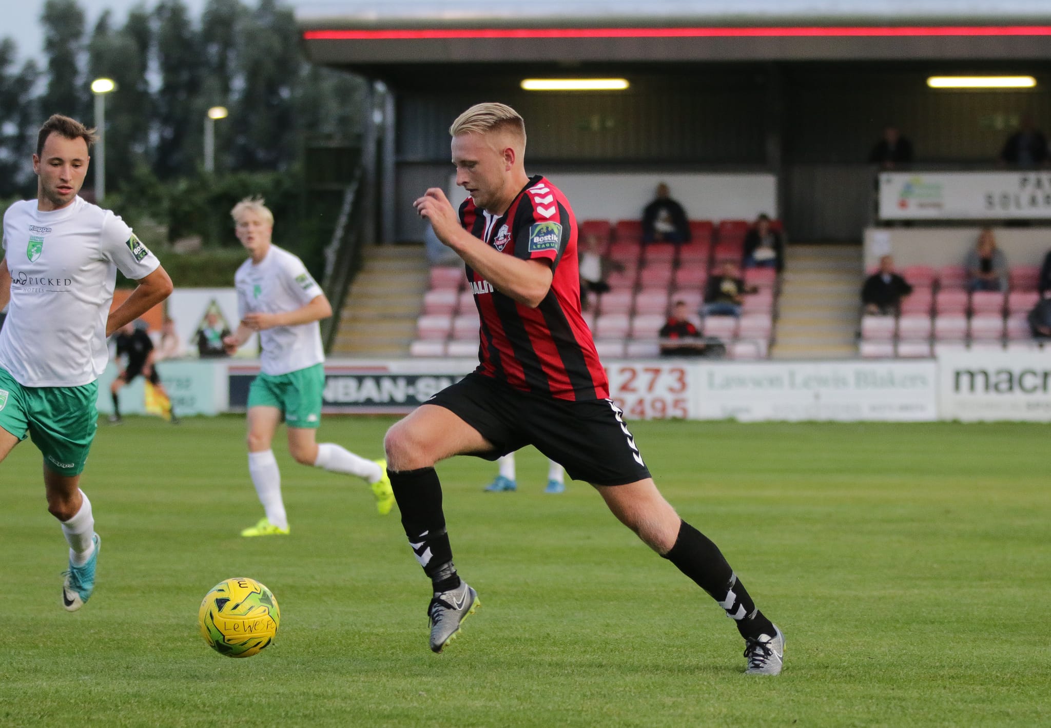 Lewes 1 vs Guernsey 0: match report