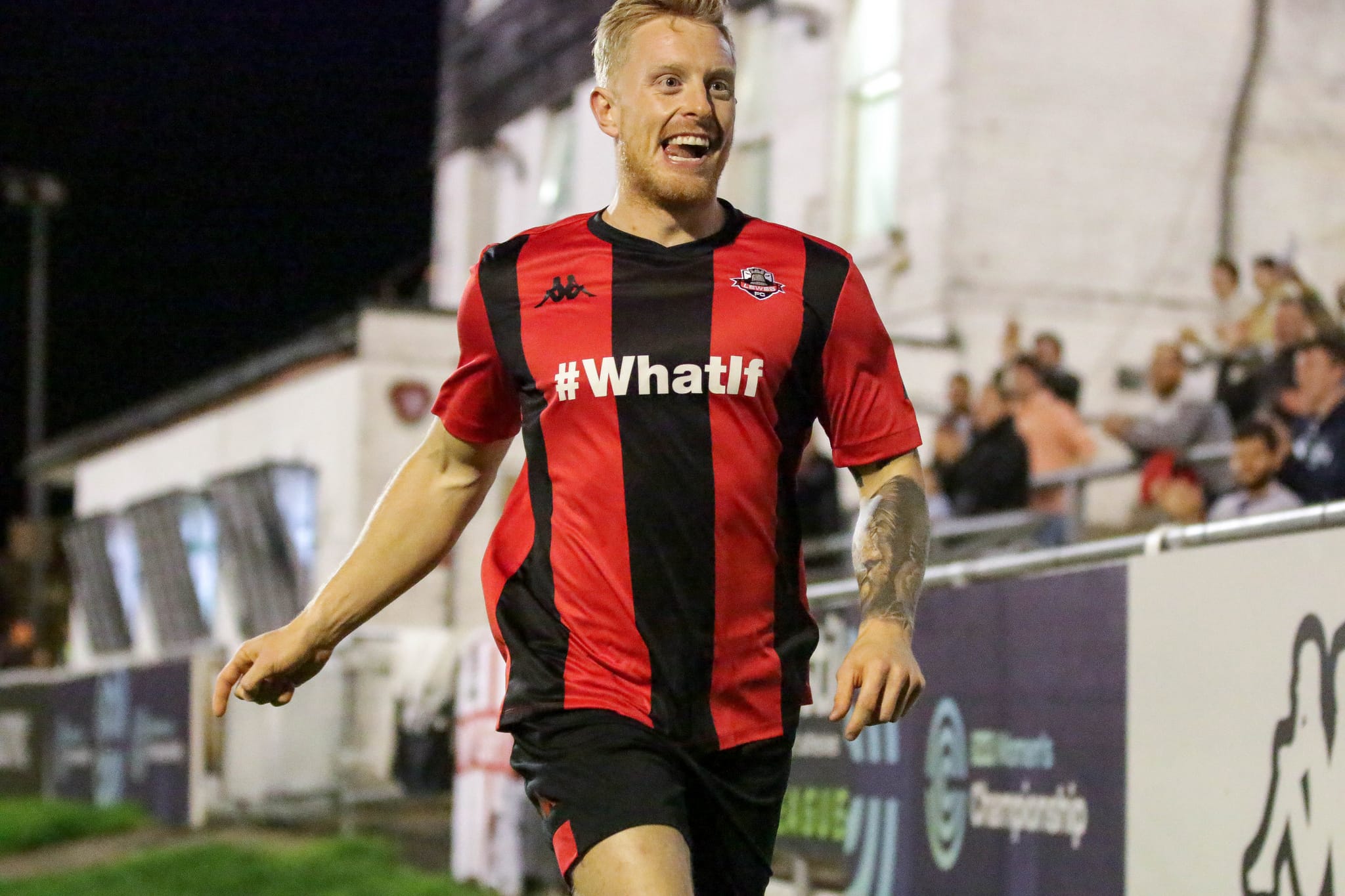 Lewes whack the Moles