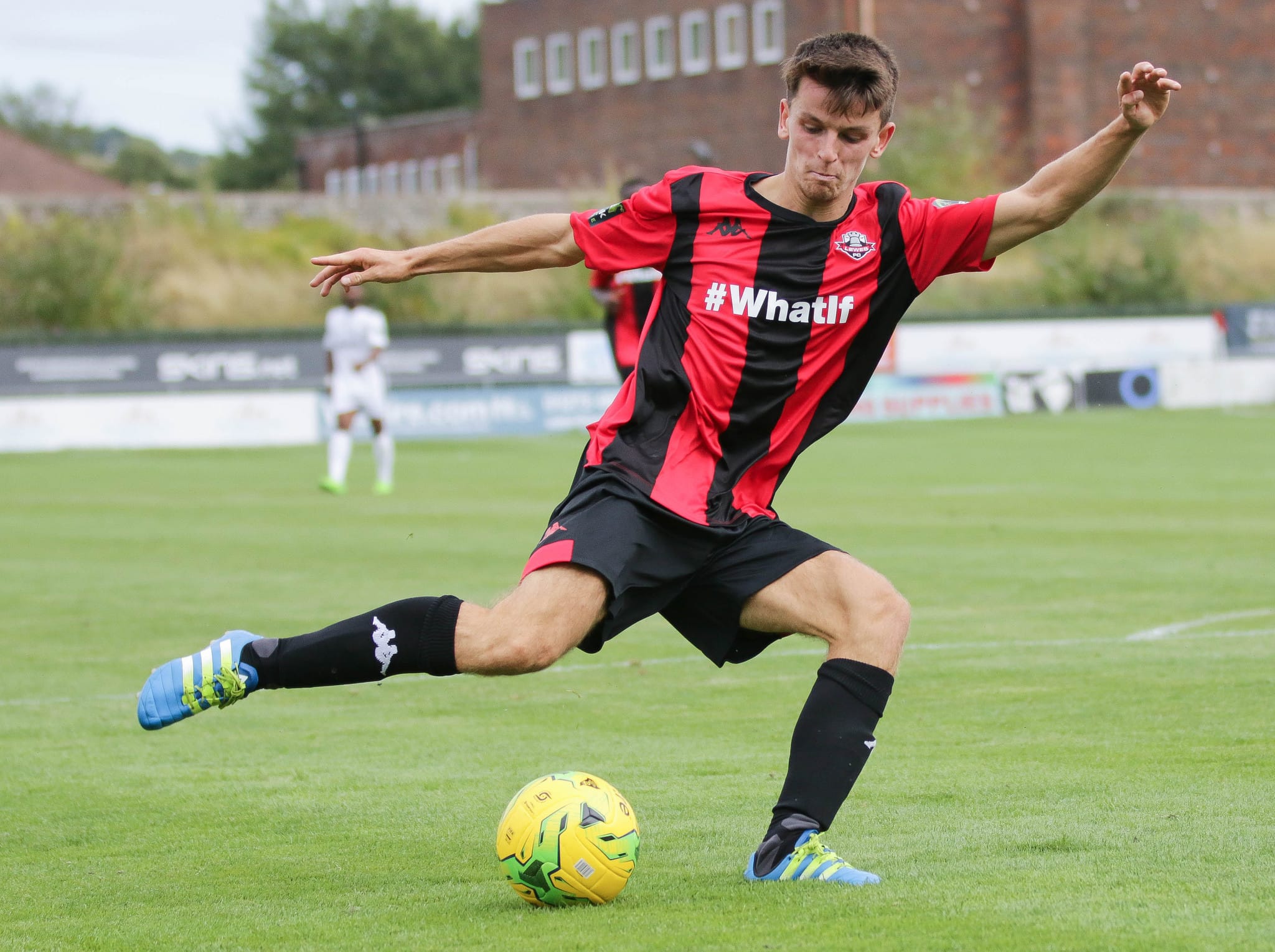 Darren “devastated” by Ronnie’s knee injury