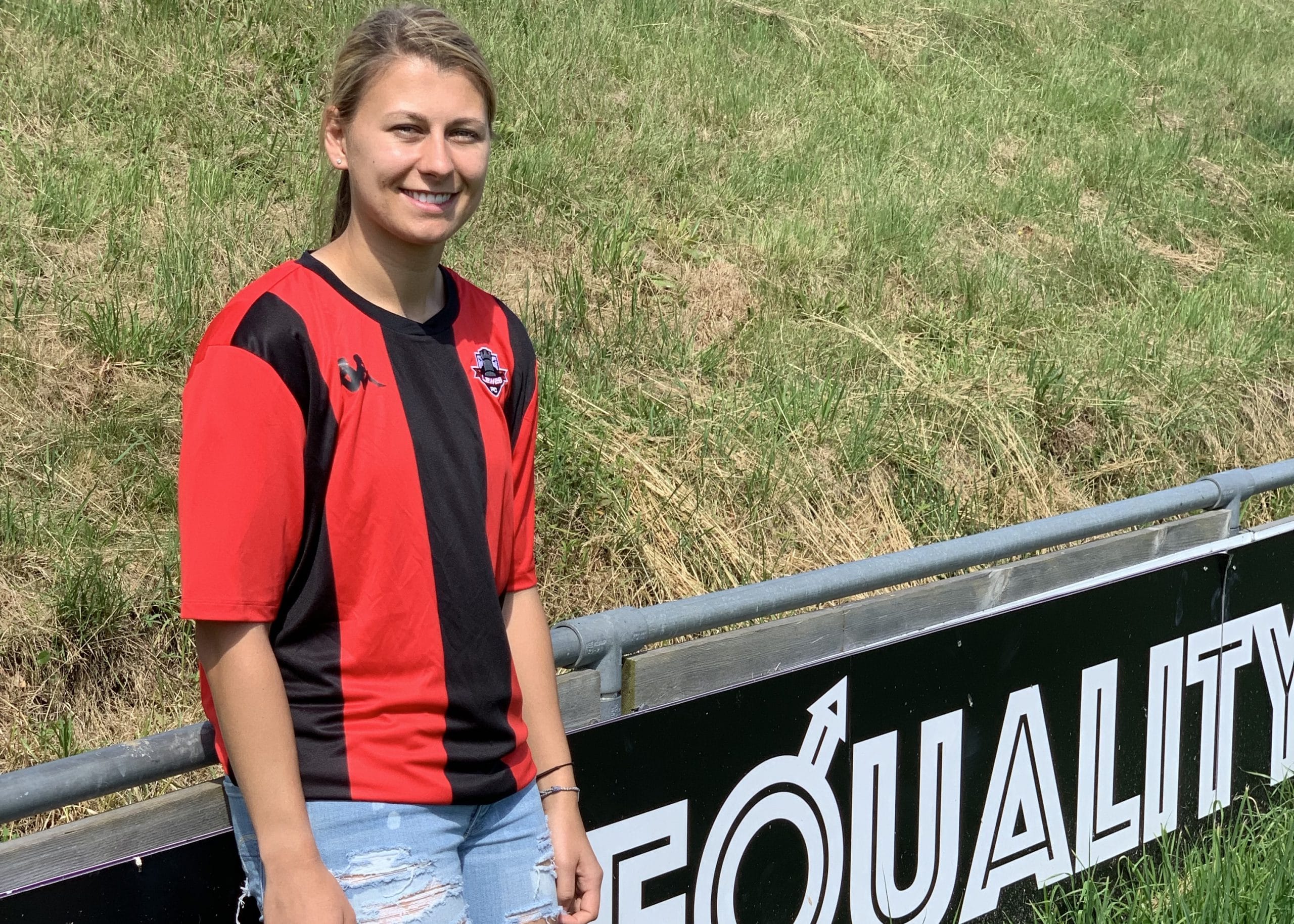 PLAYER NEWS: Lewes land top Welsh striker