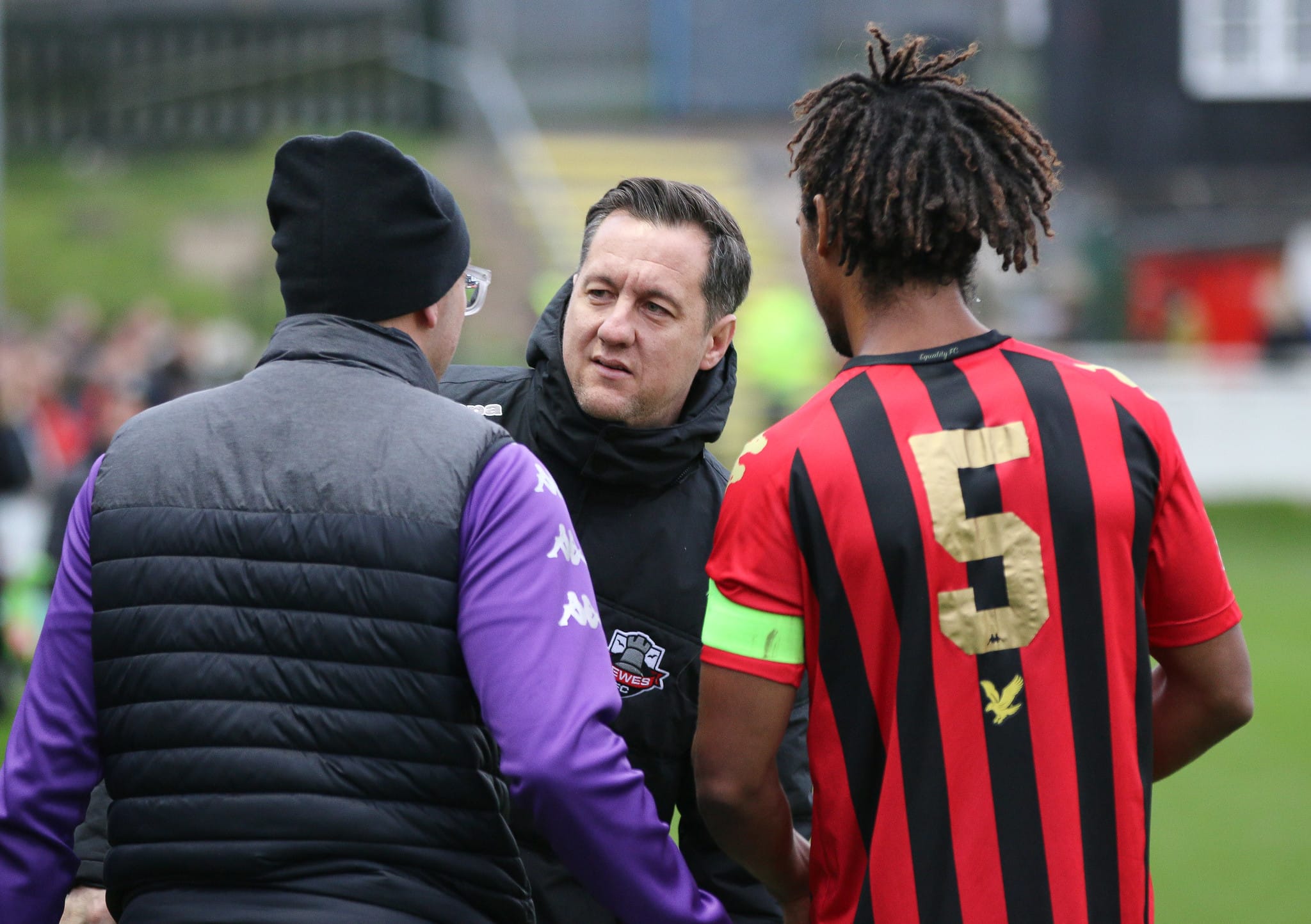 ‘Strap yourselves in!’ Russell ready for Folkestone challenge