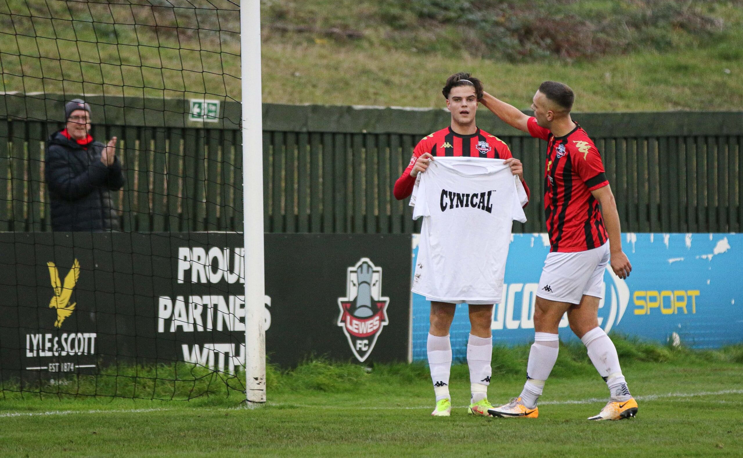 Rooks provide perfect tribute to Dave McKay