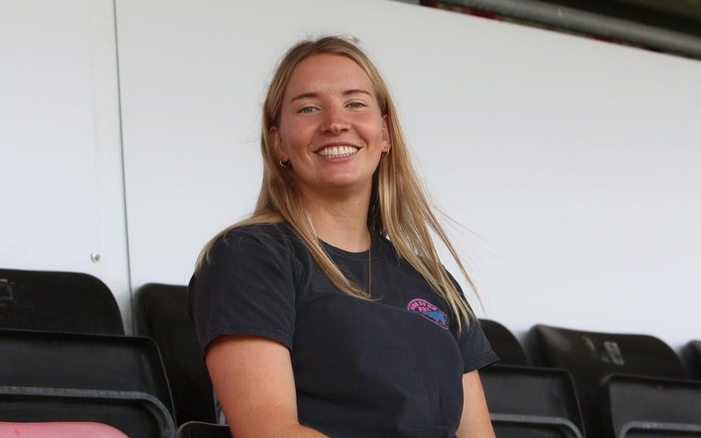 Rooks land goalkeeper Whitehouse