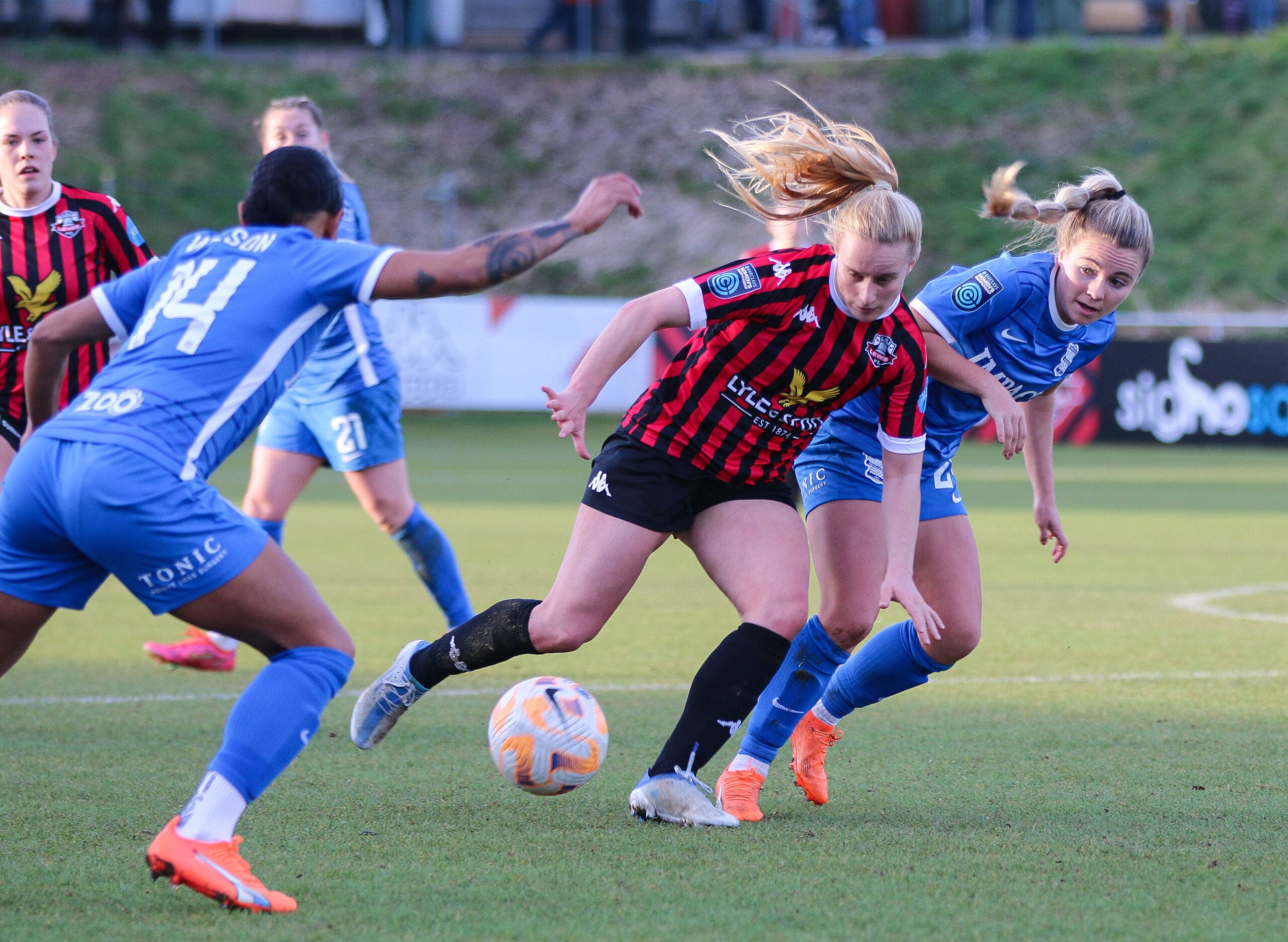 Rooks suffer heavy defeat to Blues