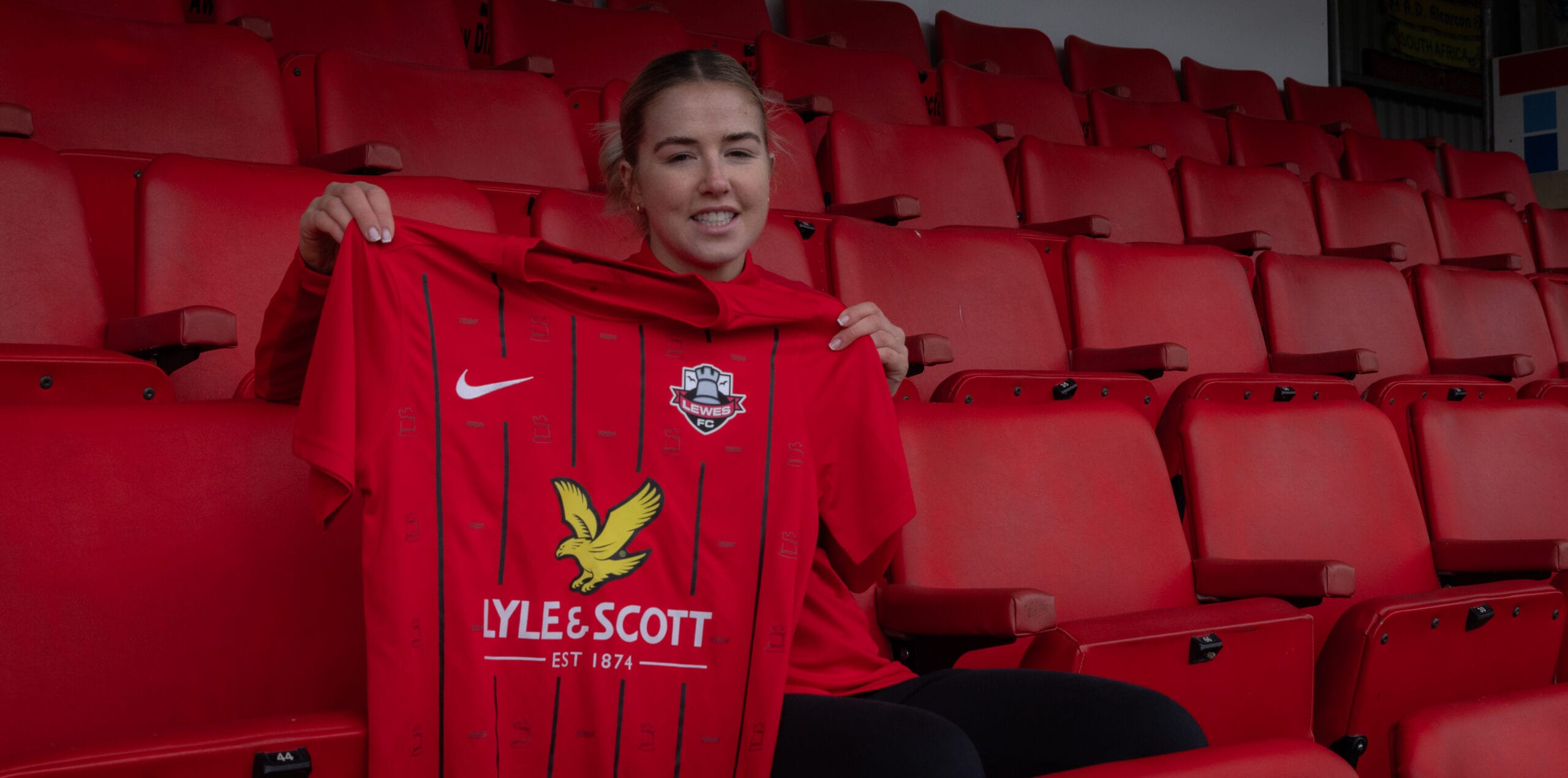 Lois Heuchan is a Rook