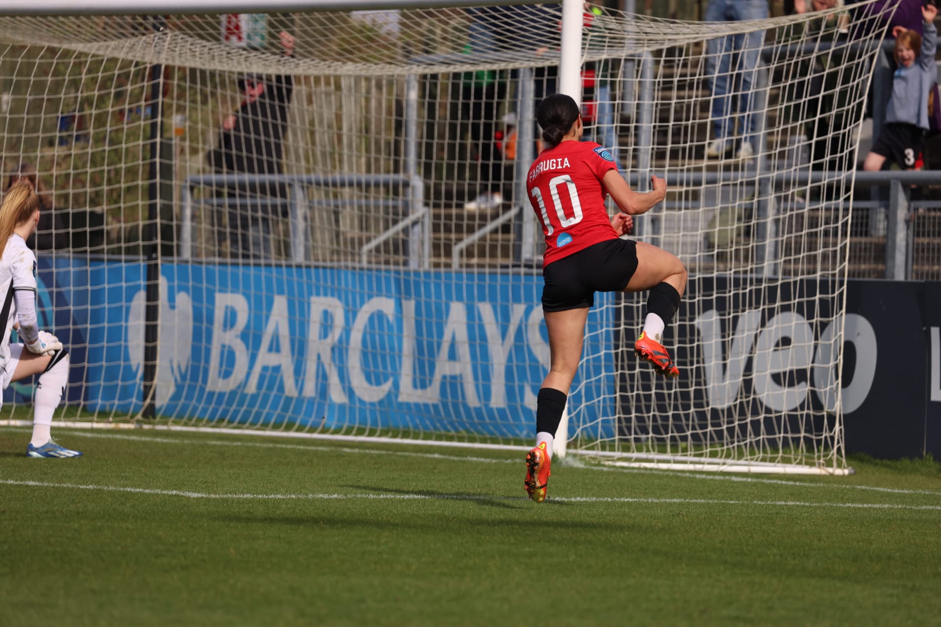 Farrugia double secures three points!