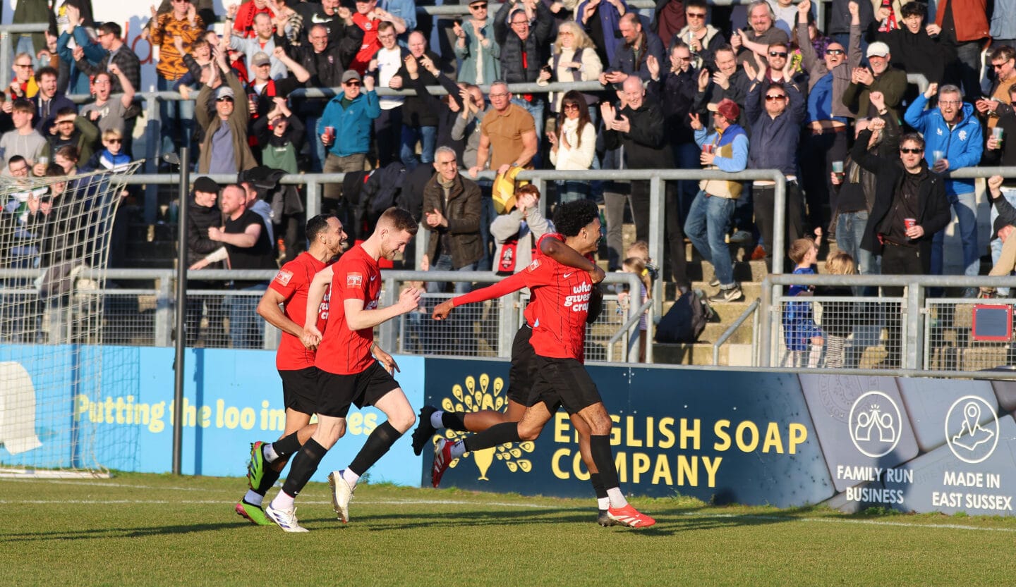 Sablier double fires Rooks past Dartford