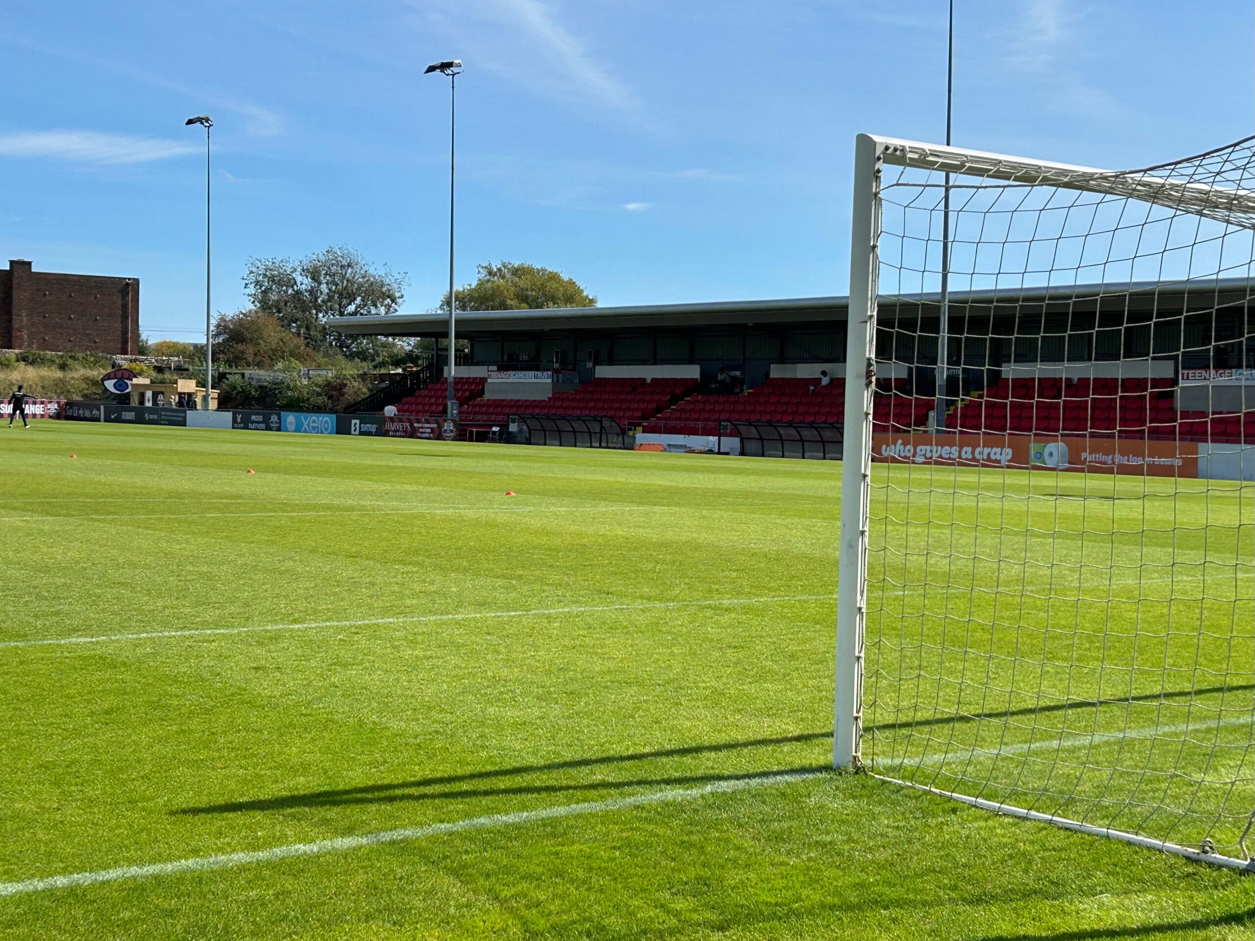 Franzen-Jones signs on